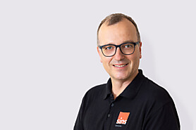 Porträt Adrian Bachmann